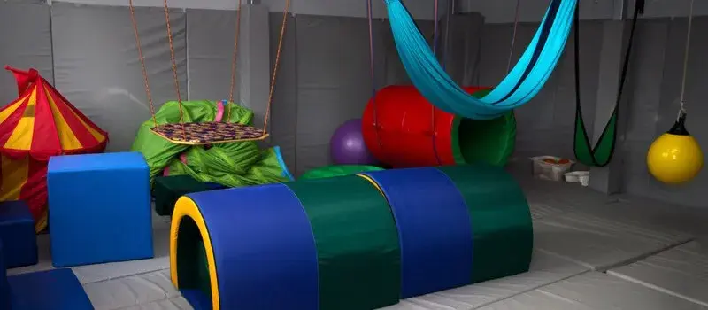 Jak wyglądają zajęcia z integracji sensorycznej i co warto wiedzieć