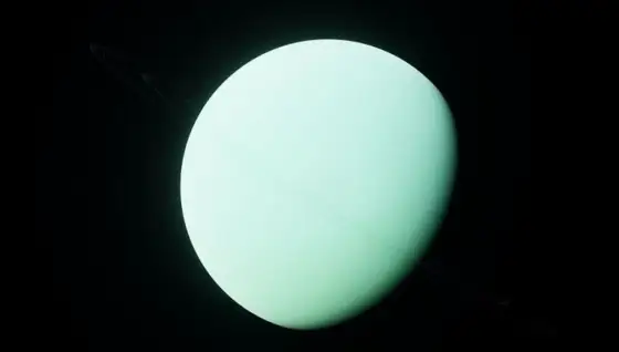 Uran - planeta, która leży na boku. Co to oznacza dla pogody?